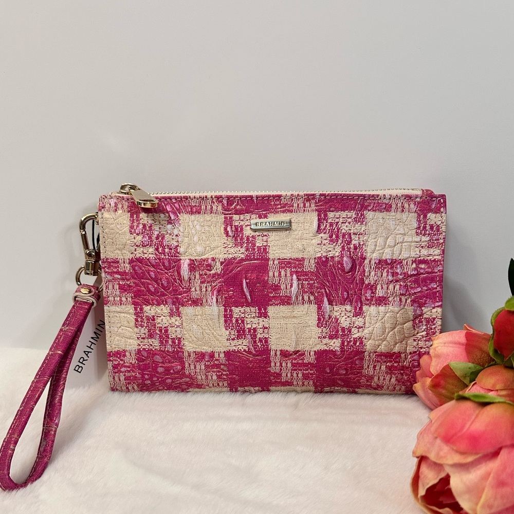 Brahmin Daisy wristlet/clutch empower Sakura breast cancer awareness 2024 ltd ed